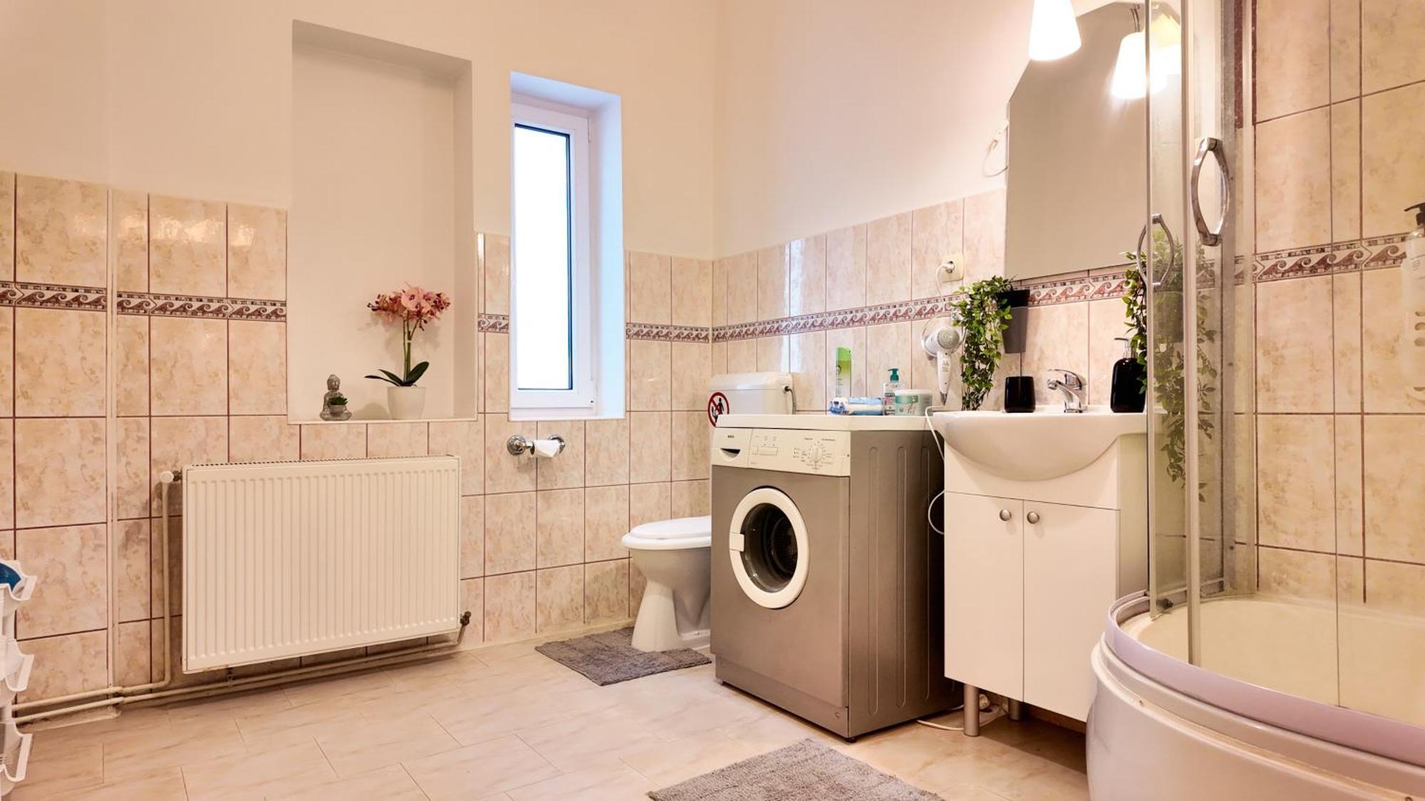 Intimo Oldtown Romantic Apartment Брашов Экстерьер фото
